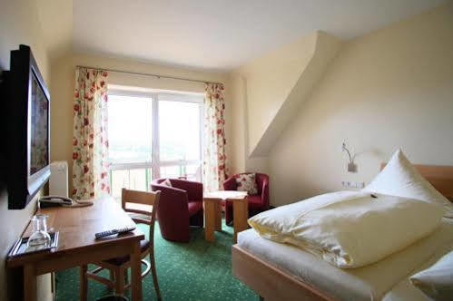Landhotel-gasthof Grüner Baum 3*